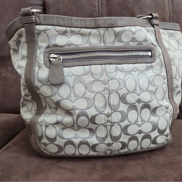 Coach Cream and Gray Signature Shoulder Bag - Picture 4 of 12